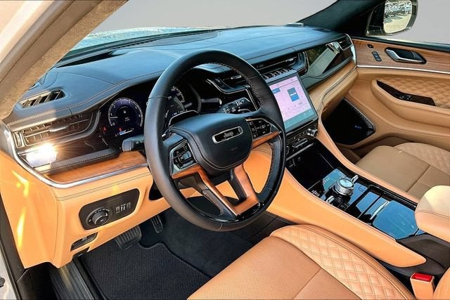 2025 Jeep Grand Cherokee L Summit Reserve