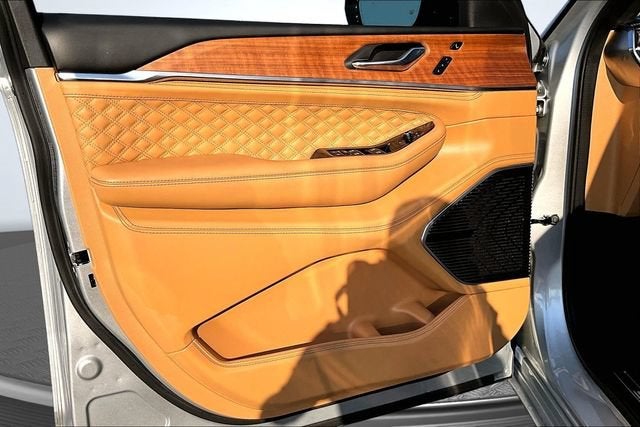 2025 Jeep Grand Cherokee L Summit Reserve