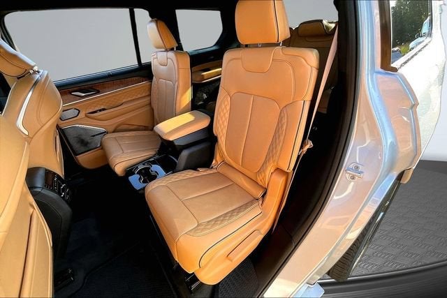 2025 Jeep Grand Cherokee L Summit Reserve