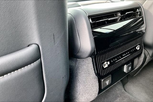 2024 Jeep Grand Wagoneer L Series II