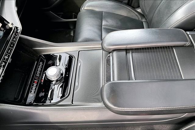 2024 Jeep Grand Wagoneer L Series II