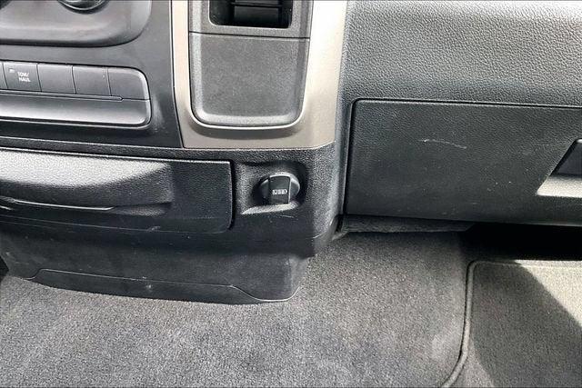 2016 RAM 1500 SLT