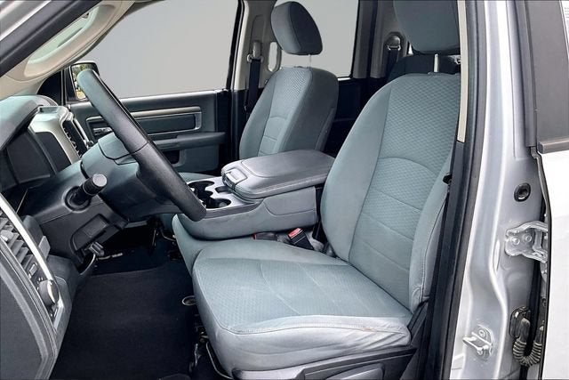 2016 RAM 1500 SLT