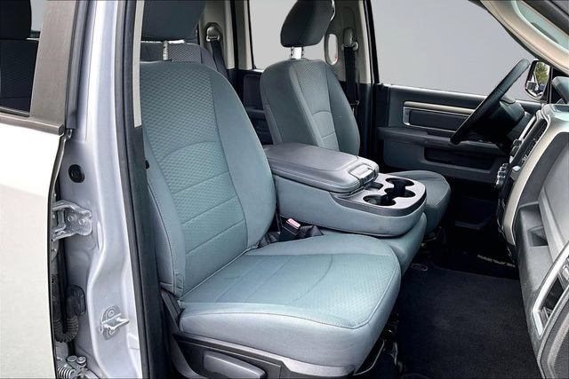 2016 RAM 1500 SLT