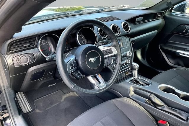 2022 Ford Mustang EcoBoost