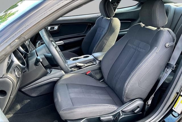 2022 Ford Mustang EcoBoost