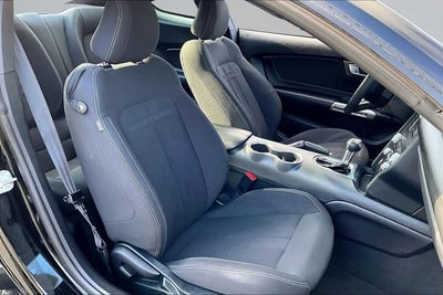 2022 Ford Mustang EcoBoost