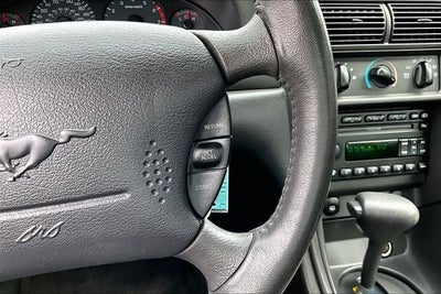 2004 Ford Mustang GT Deluxe