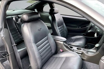 2004 Ford Mustang GT Deluxe