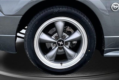 2004 Ford Mustang GT Deluxe