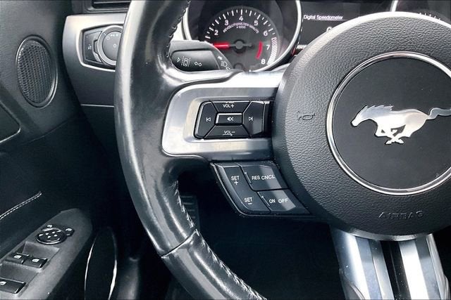 2022 Ford Mustang EcoBoost