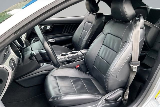 2022 Ford Mustang EcoBoost