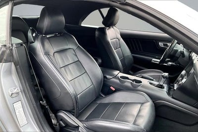 2022 Ford Mustang EcoBoost