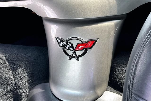 2000 Chevrolet Corvette Base