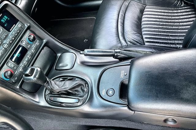 2000 Chevrolet Corvette Base