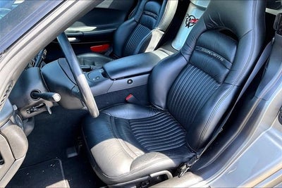2000 Chevrolet Corvette Base