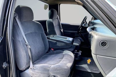 2002 Chevrolet Silverado 2500 HD LS