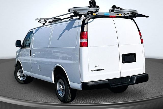 2022 Chevrolet Express Cargo 2500 WT