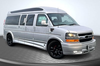 2025 Chevrolet Express Cargo 2500 WT