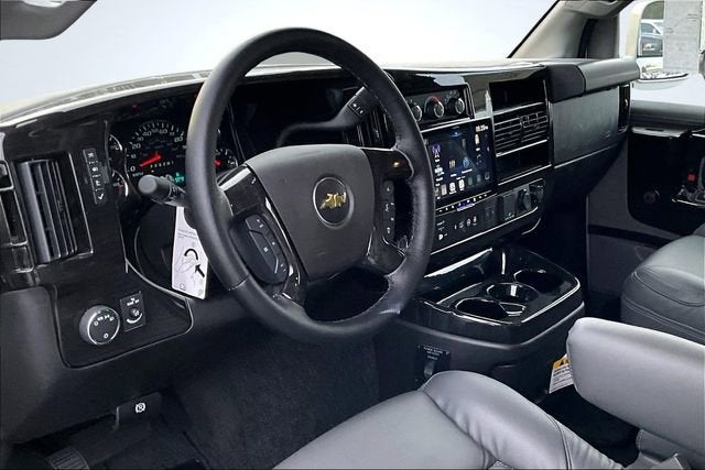 2025 Chevrolet Express Cargo 2500 WT