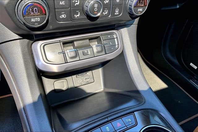 2020 GMC Acadia AT4