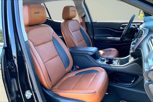 2020 GMC Acadia AT4