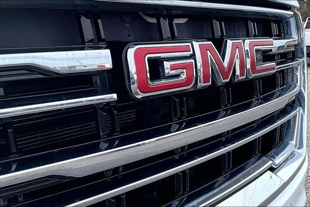 2024 GMC Yukon SLT