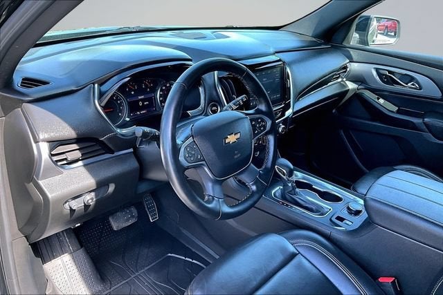 2023 Chevrolet Traverse LT Leather