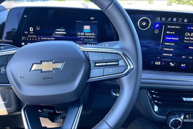 2025 Chevrolet Suburban LT