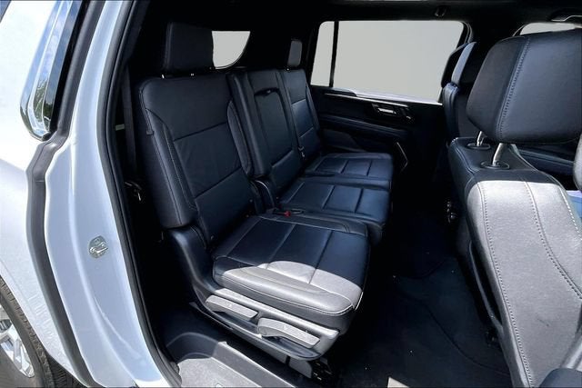2025 Chevrolet Suburban LT