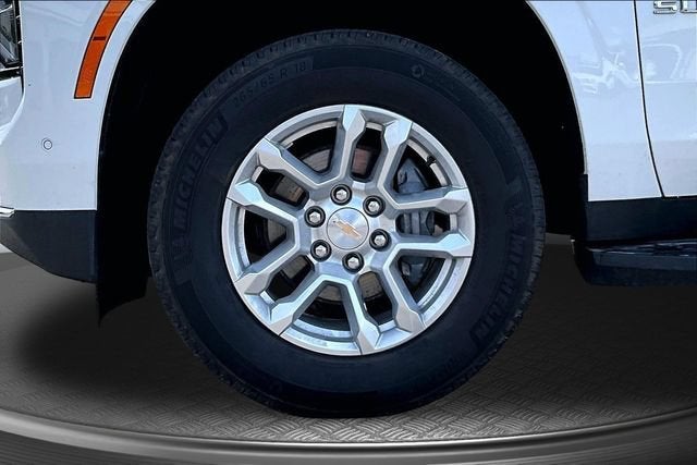 2025 Chevrolet Suburban LT