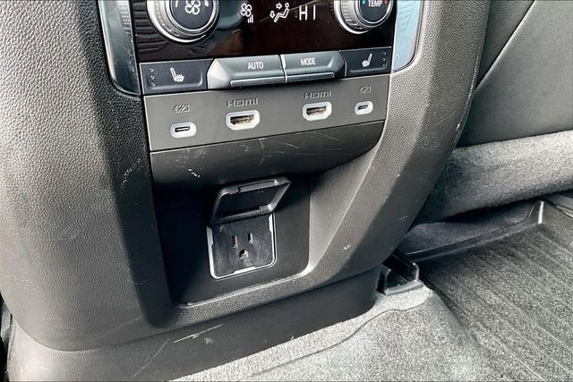 2022 Chevrolet Suburban Premier