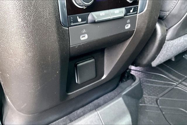 2021 Chevrolet Suburban High Country