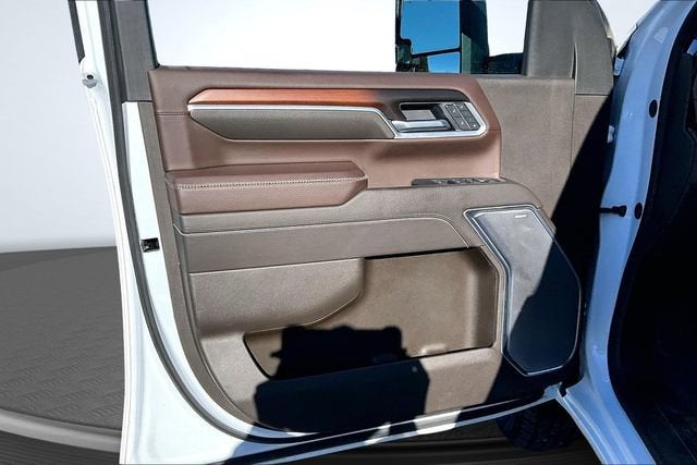 2025 GMC Sierra 3500 HD Denali