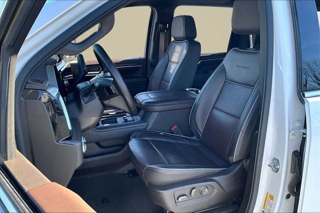 2025 GMC Sierra 3500 HD Denali