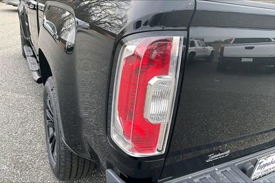 2022 GMC Canyon Elevation Standard