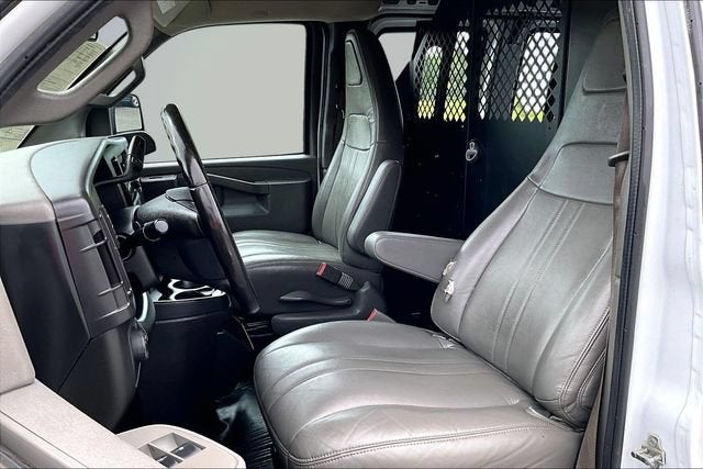 2021 GMC Savana Cargo 2500 Base