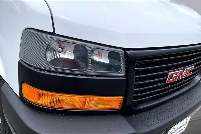 2021 GMC Savana Cargo 2500 Base