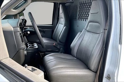 2023 GMC Savana Cargo 2500 Work Van