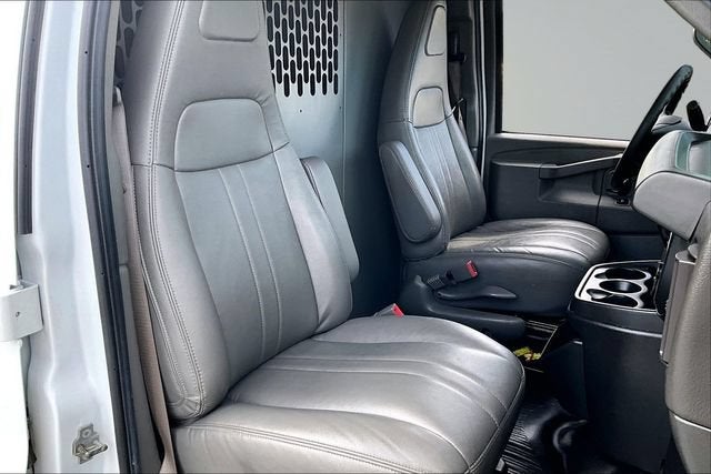 2023 GMC Savana Cargo 2500 Work Van