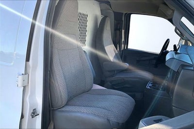 2023 GMC Savana Cargo 3500 Work Van
