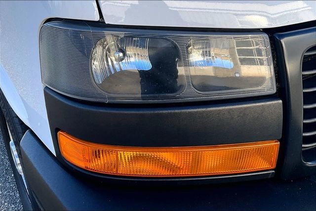 2023 GMC Savana Cargo 3500 Work Van