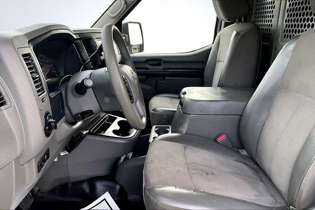 2021 Nissan NV Cargo SV