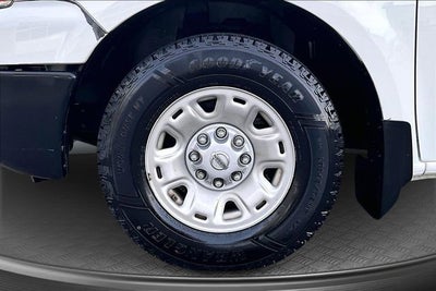 2021 Nissan NV Cargo SV