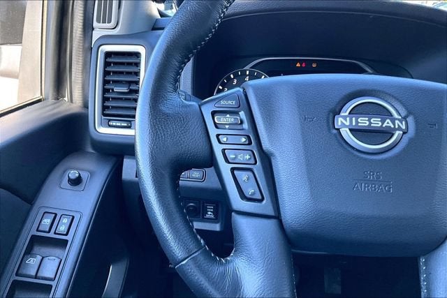 2023 Nissan Frontier SV