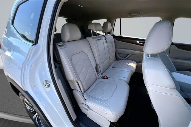 2024 Volkswagen Atlas 2.0T SE