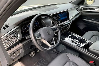 2024 Volkswagen Atlas Cross Sport 2.0T SE w/Technology