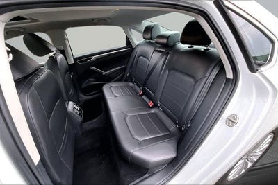 2016 Volkswagen Passat 1.8T SE