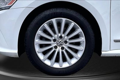 2016 Volkswagen Passat 1.8T SE