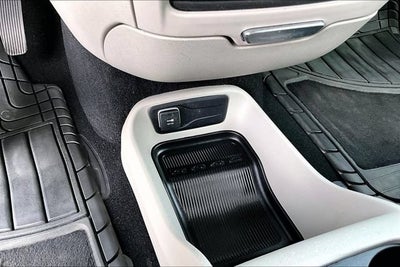 2020 Chrysler Voyager L